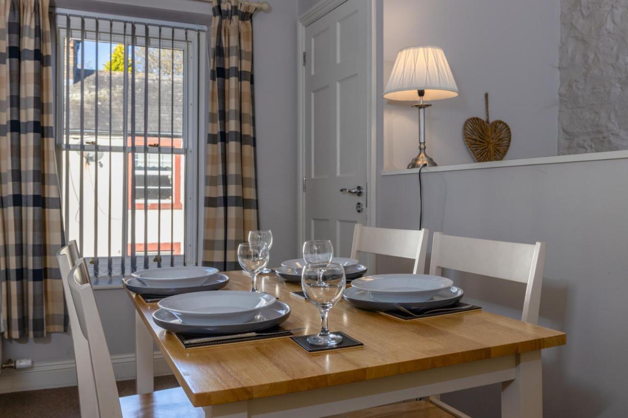 Brampton Holiday Homes - The Mews Apartment Ngoại thất bức ảnh
