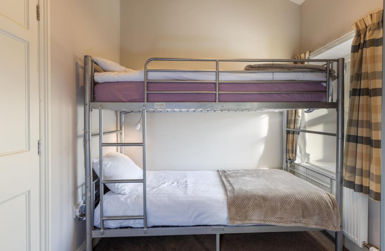 Brampton Holiday Homes - The Mews Apartment Ngoại thất bức ảnh